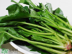 菠菜汁和面菠菜還焯嗎？菠菜汁和面需要焯水嗎？