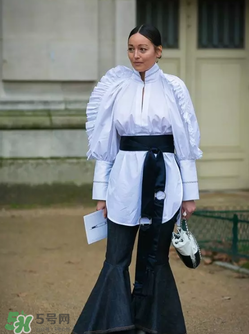 香奈兒gabrielle手袋怎么搭配？chanel gabrielle包包怎么背好看？