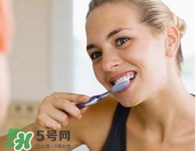 刷牙老是出血是怎么回事？刷牙老是出血怎么辦