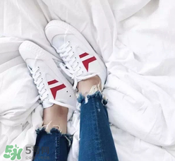 celine小白鞋正品多少錢？celine小白鞋專柜價格