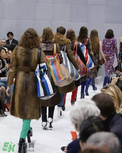 巴黎世家編織袋很貴嗎？balenciaga春運(yùn)包為什么這么貴？