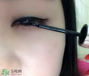 美人魚眼線液怎么用？美人魚眼線液怎么畫？