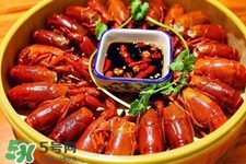 吃小龍蝦喝什么飲料？小龍蝦配什么飲料最好？