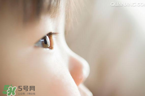 單眼皮會(huì)遺傳嗎？單眼皮會(huì)遺傳給下一代嗎？