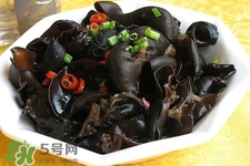 黑木耳是菌類的嗎？黑木耳屬于菌類嗎？