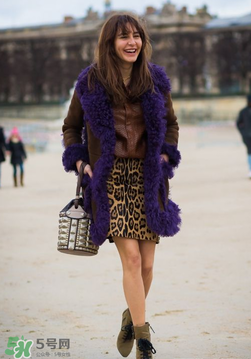 水桶包怎么背好看？水桶包怎么搭配好看？