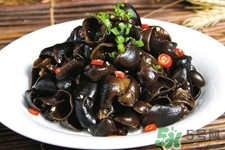 泡黑木耳用什么水泡？泡木耳用熱水還是涼水？