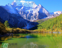 5月份去香格里拉穿什么？五月份去香格里拉穿什么衣服？