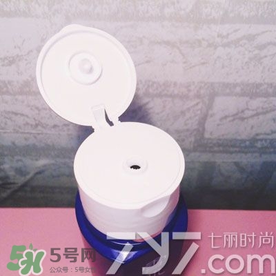 雪肌精洗顏粉和洗顏乳哪個好？雪肌精洗顏粉和洗顏乳區(qū)別
