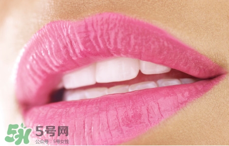 牙周炎怎么得的？牙周炎怎么引起的