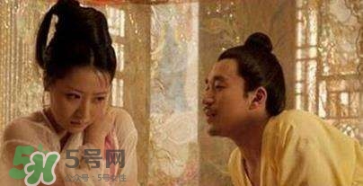 皇帝們的第一次給了誰(shuí)？