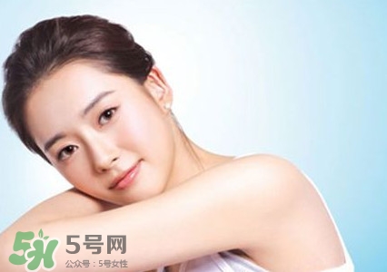 臉上長(zhǎng)汗毛是什么原因？臉上長(zhǎng)汗毛怎么回事