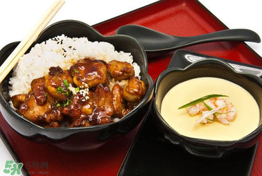 吃快餐抽兩瓶黑血是真的嗎？吃快餐血會(huì)變黑嗎？