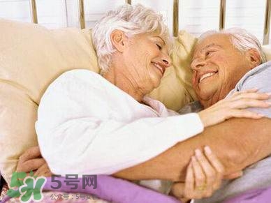 老年人還能性生活嗎？老年人的性生活需要注意什么？