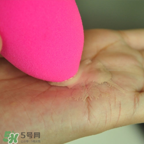 美妝蛋可以用香皂洗嗎？美妝蛋可以用肥皂洗嗎？