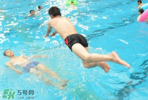 四月份可以游泳嗎？幾月份可以游泳？