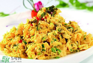 香椿可以炒鴨蛋嗎？香椿炒鴨蛋有什么好處？