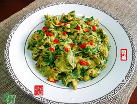 香椿可以炒鵝蛋嗎？香椿和鵝蛋能一起吃嗎？