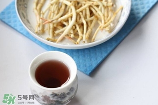 吃魚(yú)腥草可以喝酒嗎？吃魚(yú)腥草能喝酒嗎