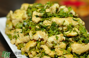 香椿炒雞蛋用焯水嗎？香椿炒雞蛋怎么焯水？