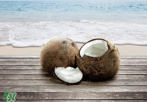 椰青和椰皇的區(qū)別 椰青和椰皇哪個(gè)好？