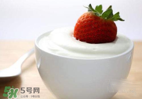 過期酸奶可以做面膜嗎？過期酸奶能不能做面膜？