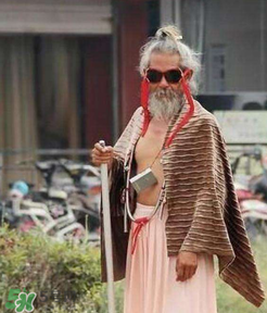 今年流行洪七公的發(fā)型怎么梳？洪七公的發(fā)型扎法圖解