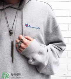 champion衣服什么價位？champion衛(wèi)衣正品多少錢？