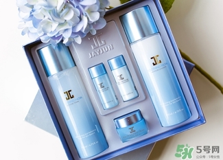 jayjun水乳套盒粉色藍(lán)色那個(gè)好？jayjun水乳粉色藍(lán)色區(qū)別