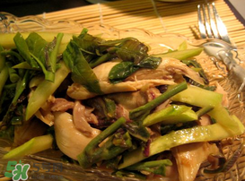 香椿和鴨肉能一起吃嗎？香椿和鴨肉可以同時吃嗎？