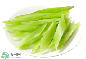 萵筍白色液體能吃嗎？萵筍為什么白色的？
