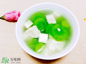 萵筍能和豆腐一起吃嗎？豆腐和萵筍可以一起吃嗎？