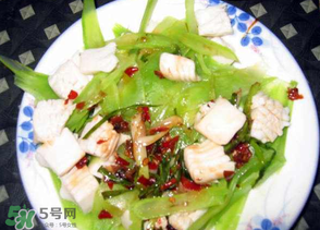 萵筍能和豆腐一起吃嗎？豆腐和萵筍可以一起吃嗎？
