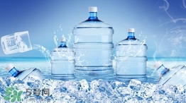 純凈水和礦泉水哪個(gè)好？純凈水和礦泉水的區(qū)別