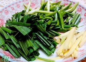 川菜中蒜苗回鍋肉怎么做？蒜苗回鍋肉的做法