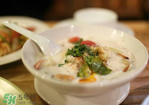 花甲能和豆腐一起吃嗎？花甲和豆腐能一起吃嗎？