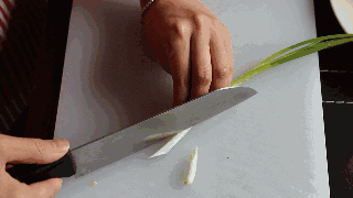蒜苗怎么切？蒜苗如何切