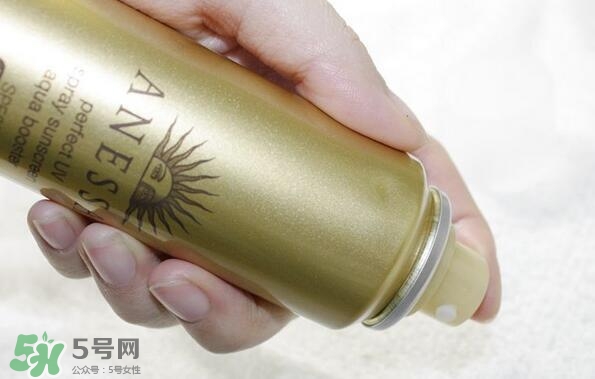 安耐曬噴霧可以帶上飛機嗎？安耐曬防曬噴霧可以托運嗎？