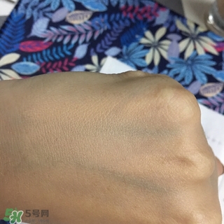 混油敏感肌用什么粉底液？敏感混油皮用的粉底液