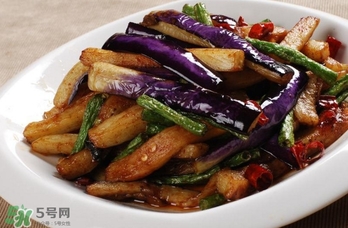 如何炒茄子不黑？怎么炒茄子不黑
