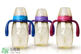 奶瓶能用洗潔精洗嗎？洗潔精能洗奶瓶嗎？