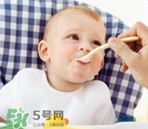 寶寶輔食要加鹽嗎？寶寶輔食能不能加鹽？