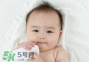寶寶有鼻屎不通氣怎么辦？寶寶有鼻屎鼻塞怎么辦？