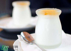 吃蝦爬子能喝酸奶嗎？蝦爬子和酸奶能一起吃嗎？