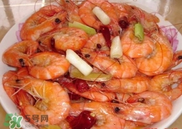 油悶大蝦怎么做？油燜大蝦的做法