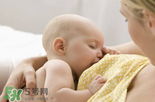 胸很大奶水卻很少怎么回事？胸大卻沒有奶水該怎么辦？