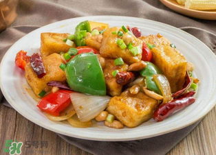 洋蔥和豆腐能一起吃嗎？洋蔥和豆腐可以一起吃嗎？