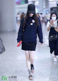 miumiu綁帶鞋怎么搭配？綁帶鞋怎么搭配好看？