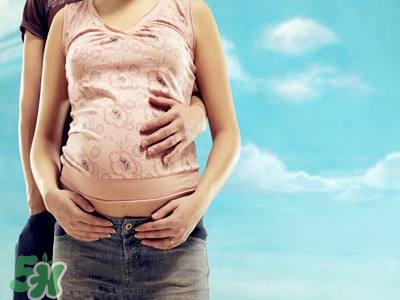 孕婦摸肚子對胎兒有什么危害嗎？孕婦摸肚子的正確方法？