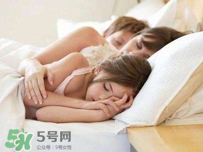 和老公愛(ài)愛(ài)時(shí)被孩子發(fā)現(xiàn)怎么辦？和老公愛(ài)愛(ài)的囧事